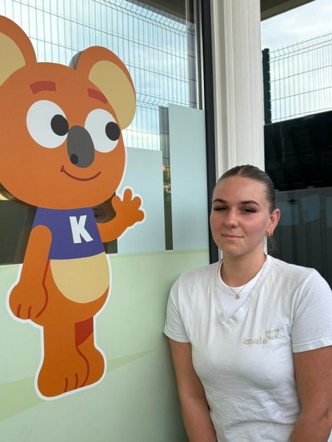 Loane, Auxiliaire de crèche
